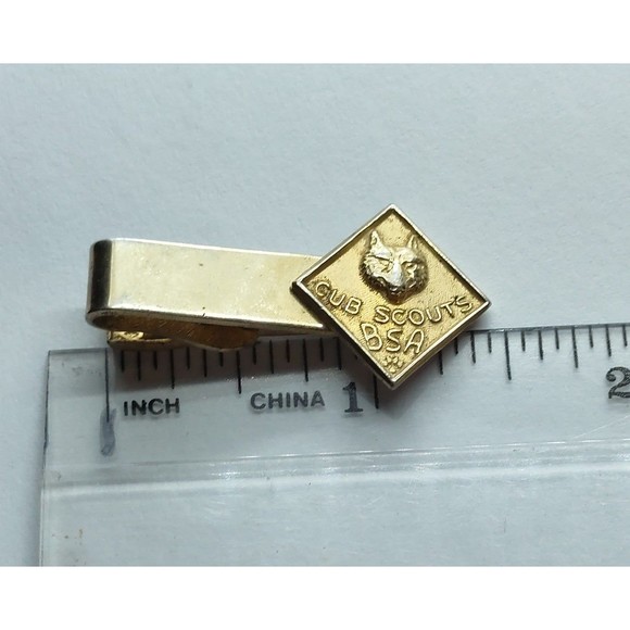 BSA Cub Scouts Wolf Tie Clip 1970s - Picture 4 of 4
